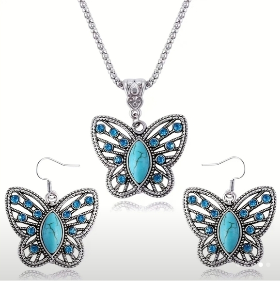 NWT Butterfly Jewelry Set - Necklace, Drop Hook Earrings & Bracelet - Picture 3 of 10